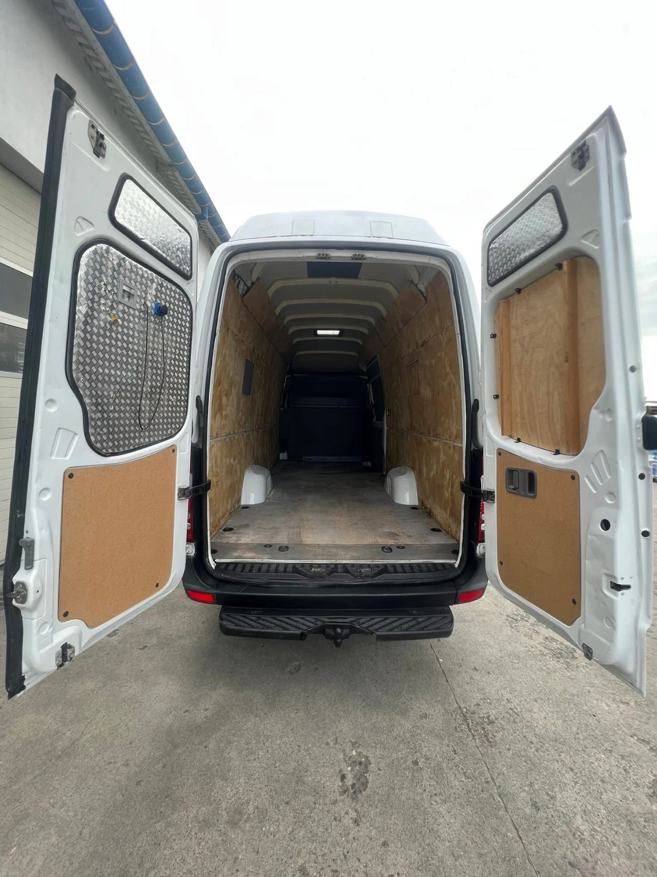 Mercedes-Benz Sprinter 315 XXL Jumbo / Климатроник ОМ646, снимка 9 - Бусове и автобуси - 55231633
