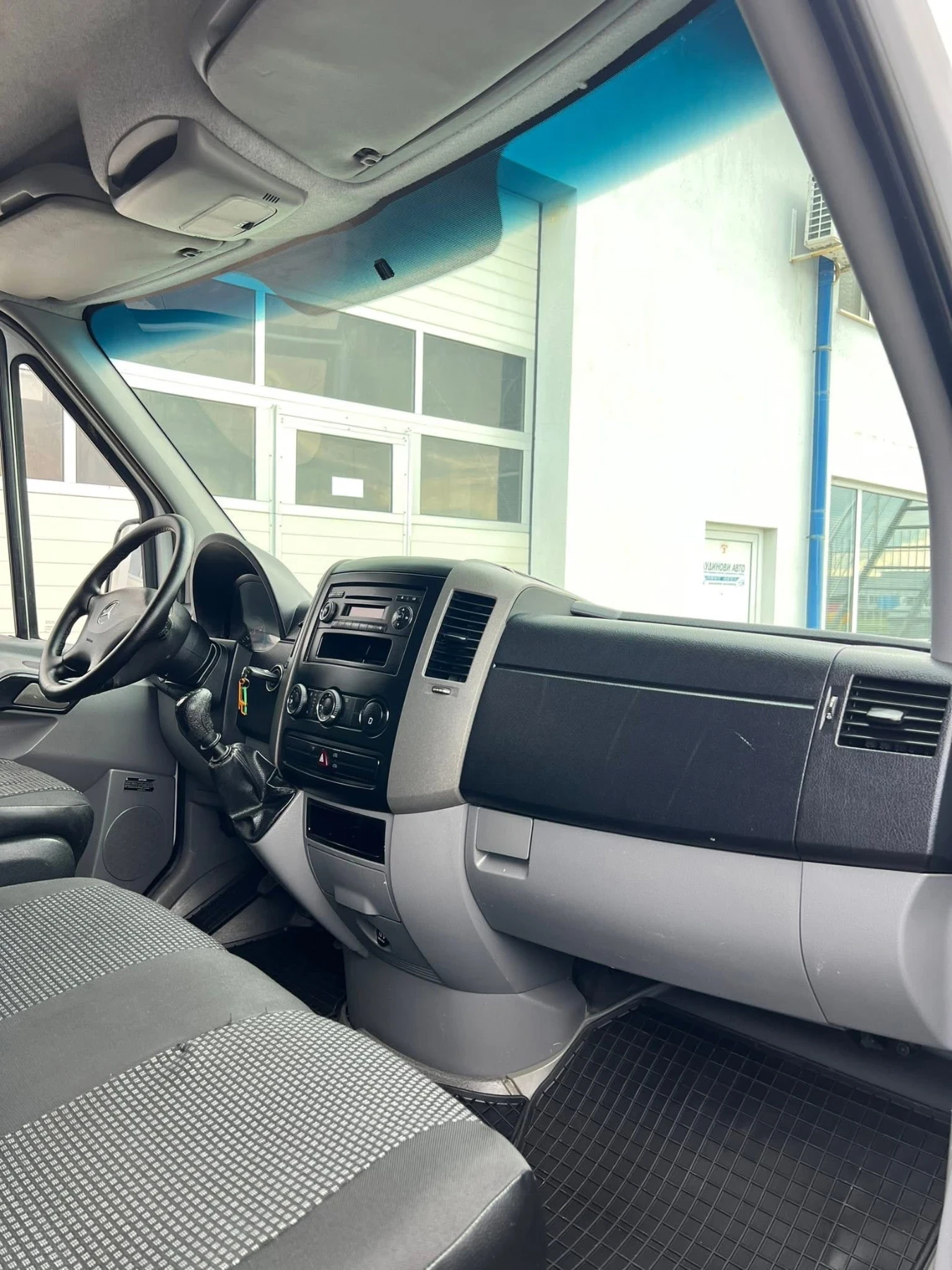Mercedes-Benz Sprinter 315 XXL Jumbo / Климатроник ОМ646, снимка 13 - Бусове и автобуси - 55231633