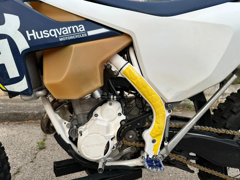 Husqvarna FE FE 250 MAP/Traction, снимка 12 - Мотоциклети и мототехника - 52576919