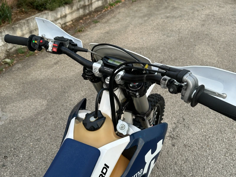 Husqvarna FE FE 250 MAP/Traction, снимка 7 - Мотоциклети и мототехника - 52576919