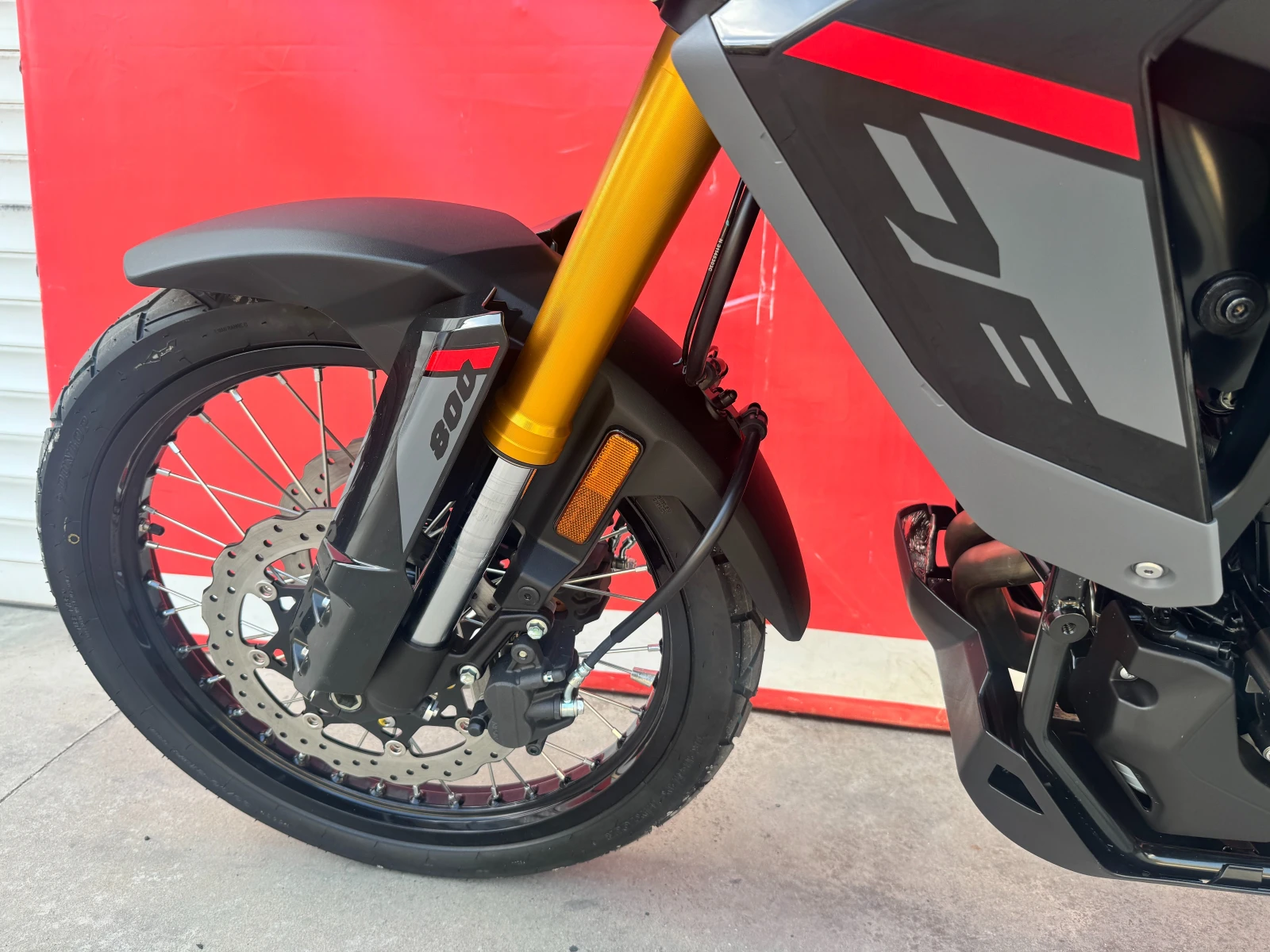Suzuki V-strom 800 DE glass sparkle black, снимка 14 - Мотоциклети и мототехника - 56038178