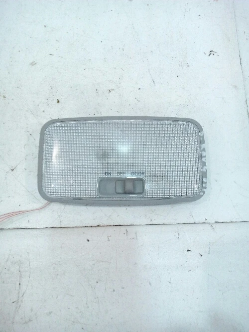 Плафон Тойота Рав4 заден