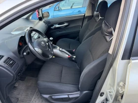 Toyota Auris, снимка 8
