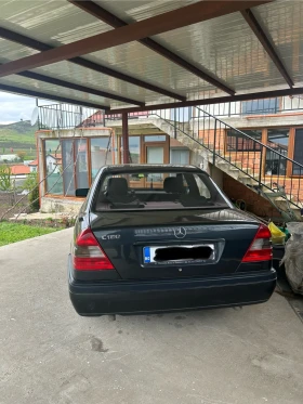 Mercedes-Benz C 180, снимка 2