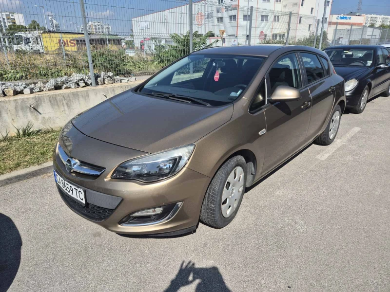 Opel Astra 1.6, снимка 1 - Автомобили и джипове - 47536183