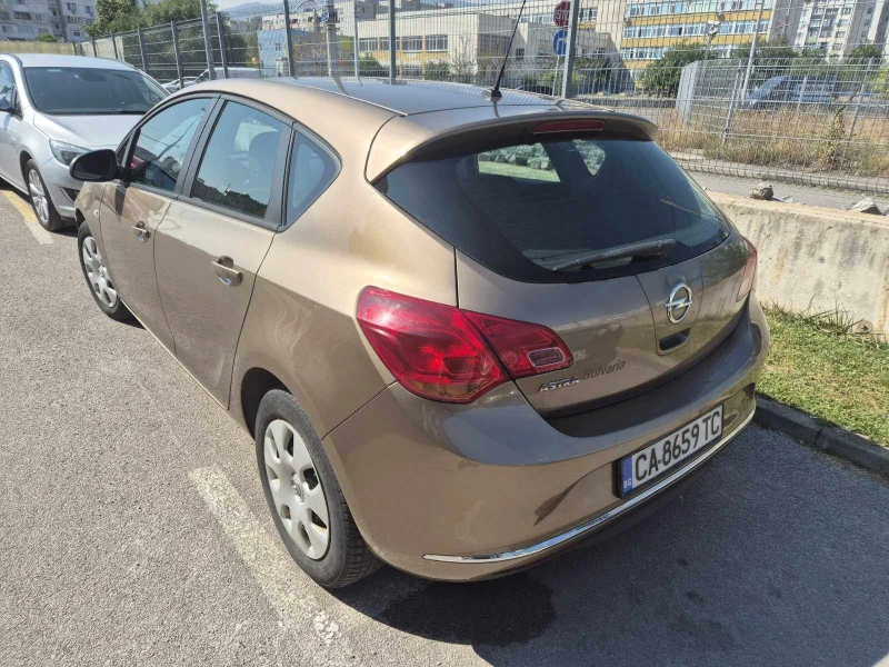 Opel Astra 1.6, снимка 3 - Автомобили и джипове - 47536183