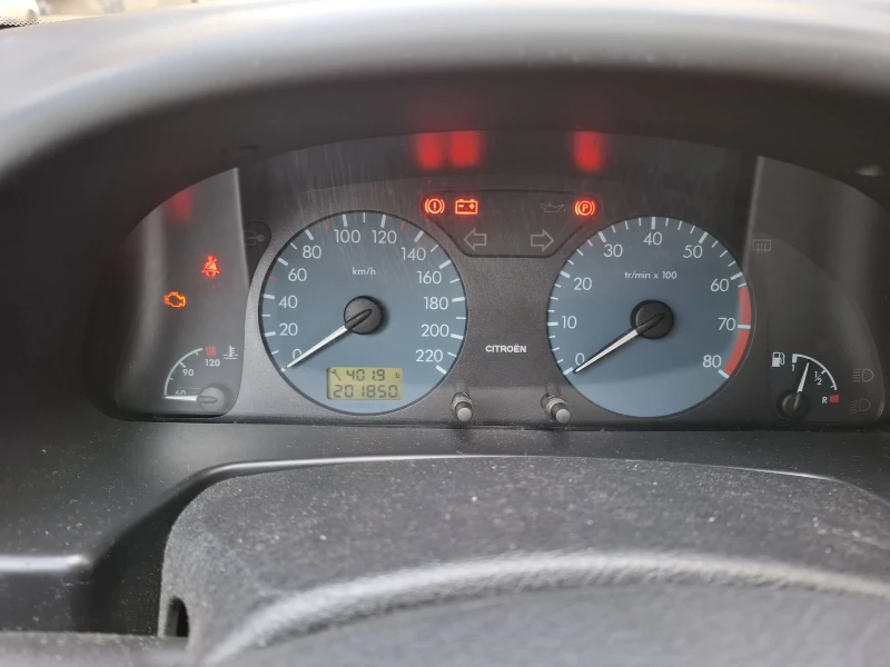 Citroen Xsara 1.4 i, снимка 10 - Автомобили и джипове - 48005765