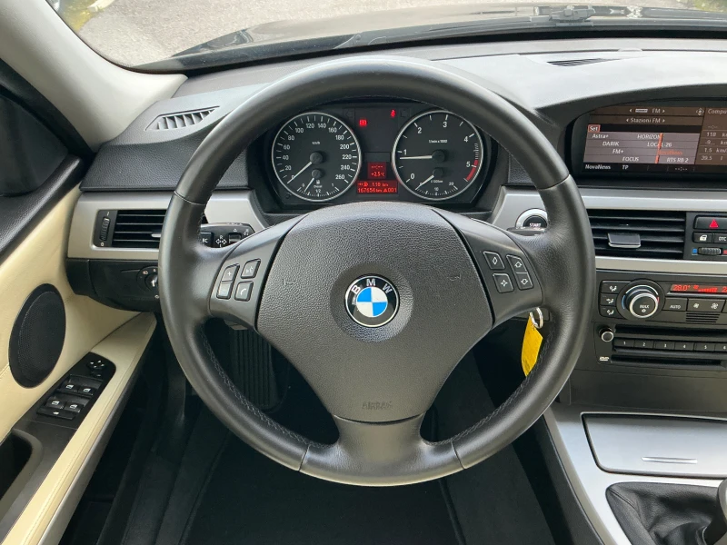 BMW 320 D, снимка 11 - Автомобили и джипове - 48080123