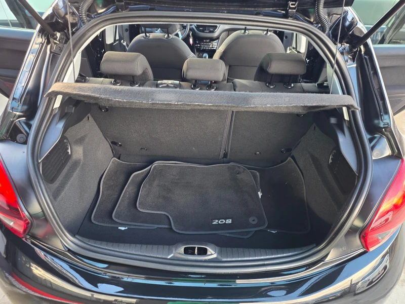 Peugeot 208 81774км 1.2I-110к.с EURO 6B-НАВИГАЦИЯ-ШВЕЙЦАРИЯ, снимка 16 - Автомобили и джипове - 52516031