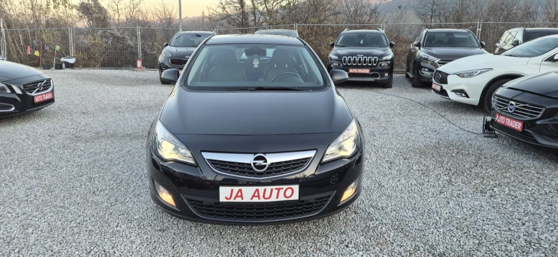 Opel Astra 1.6Т-180кс.АВТОМА, снимка 2 - Автомобили и джипове - 52849283