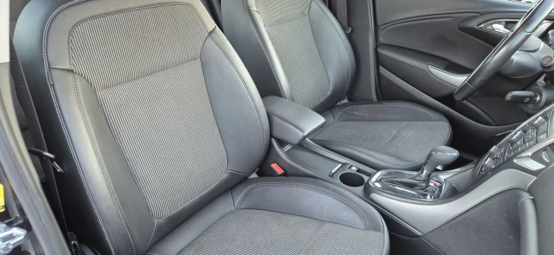 Opel Astra 1.6Т-180кс.АВТОМА, снимка 12 - Автомобили и джипове - 52849283