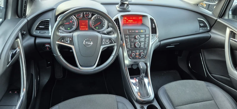 Opel Astra 1.6Т-180кс.АВТОМА, снимка 11 - Автомобили и джипове - 52849283