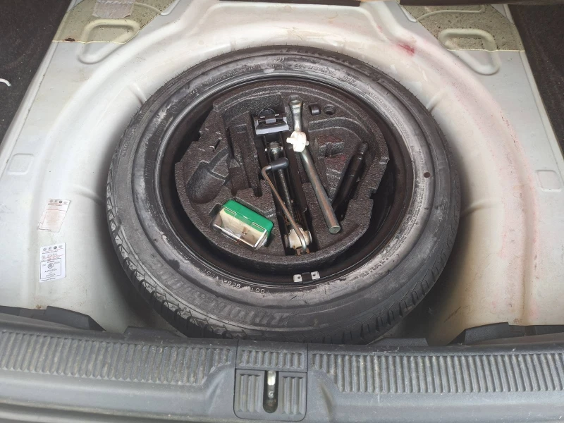 Skoda Octavia 1.6 TDI DSG AUTOMAT , снимка 9 - Автомобили и джипове - 53508552