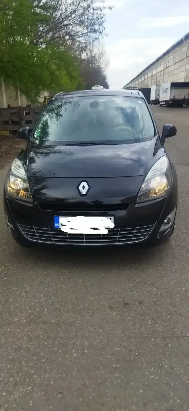 Renault Grand scenic, снимка 1 - Автомобили и джипове - 46604840