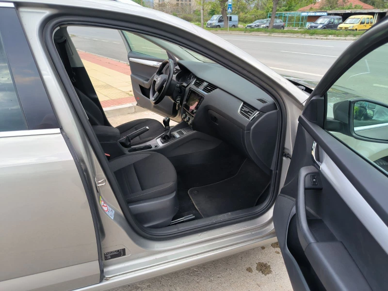 Skoda Octavia 1.4i-G-tec-Navi-107.000km-6sk-Euro-6B - 18999 лв. - 29133721 | Car24.bg