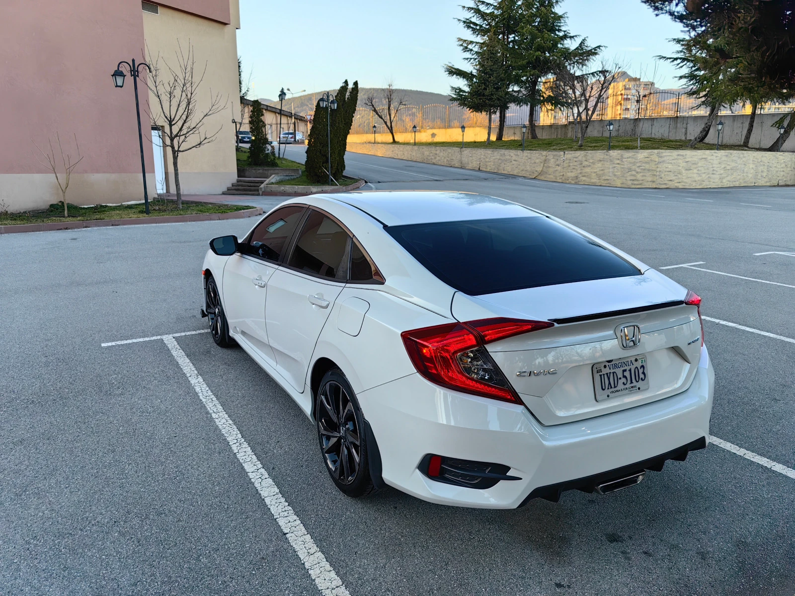 Honda Civic SPORT 2.0 - изображение 4