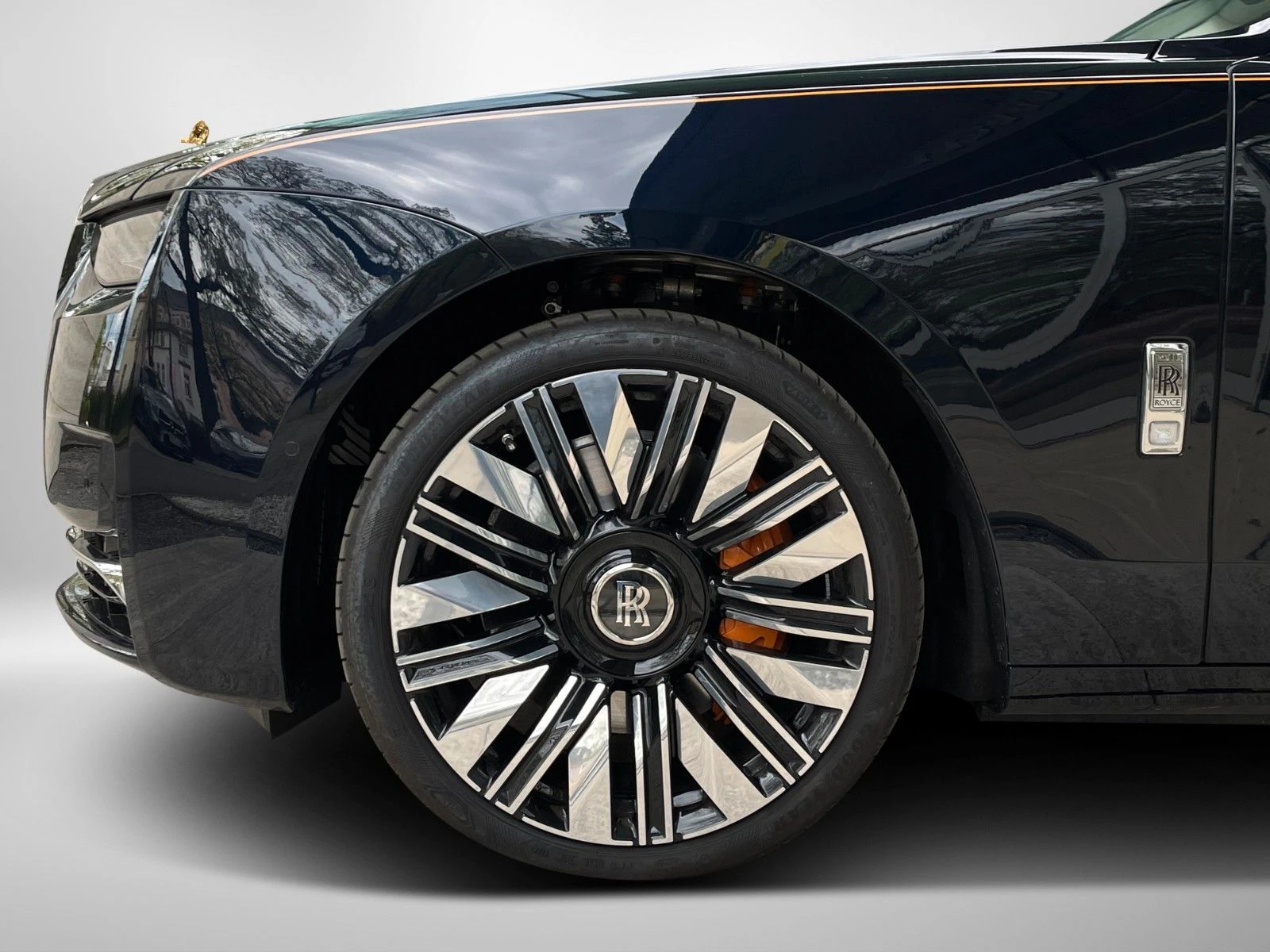 Rolls-Royce Ghost SERIES II/ FACELIFT/ BESPOKE/ STARLIGHT/ TV/  - изображение 4