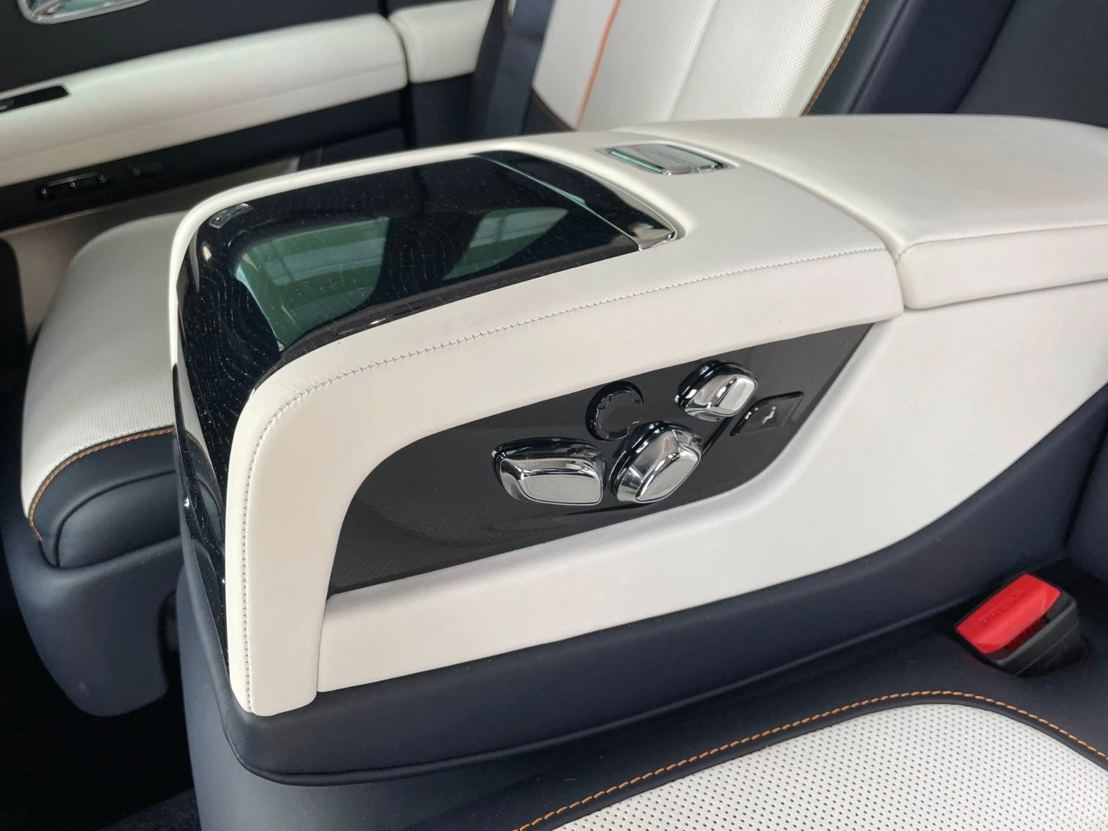 Rolls-Royce Ghost SERIES II/ FACELIFT/ BESPOKE/ STARLIGHT/ TV/  | Mobile.bg   15