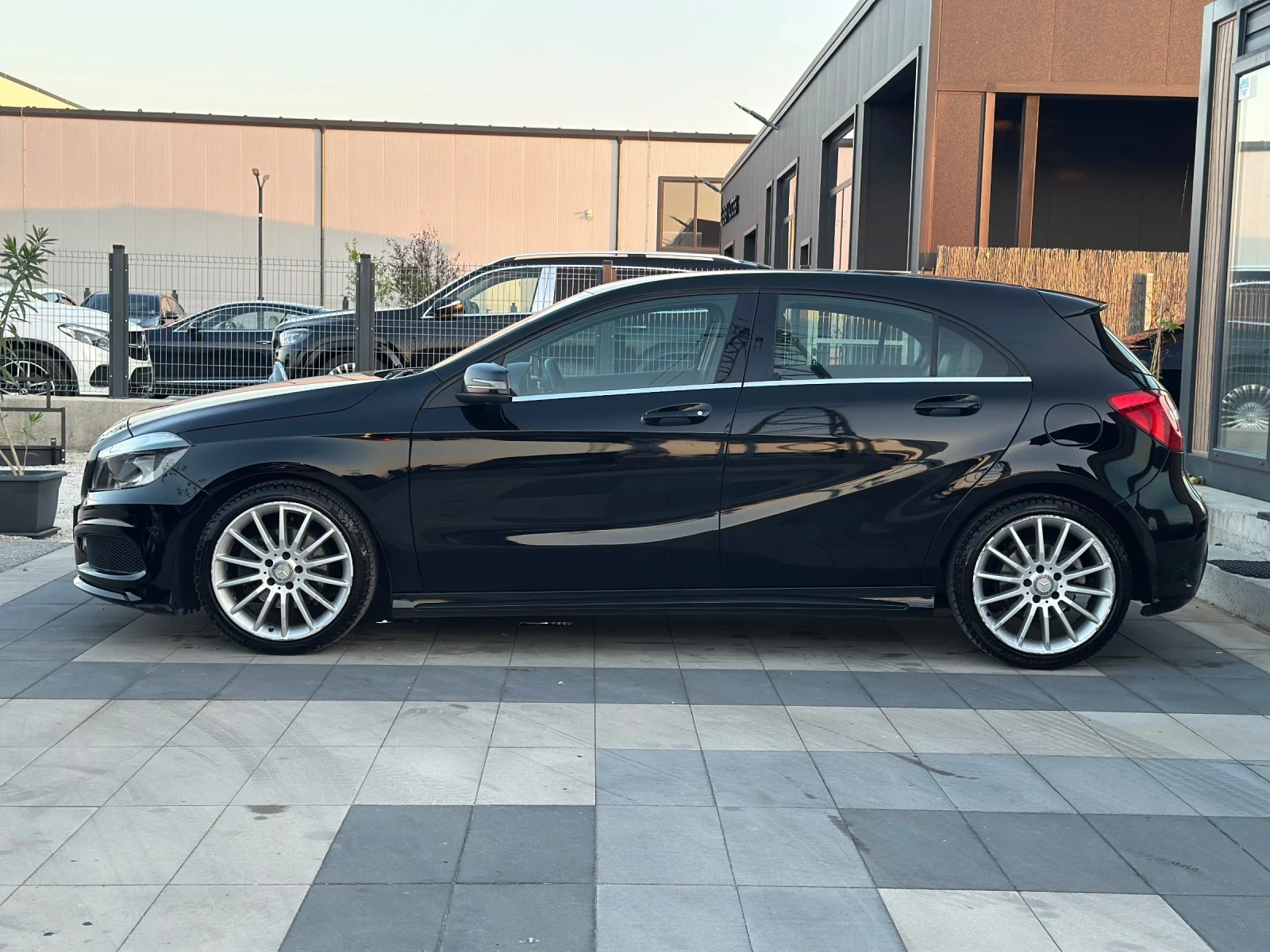Mercedes-Benz A 180 * AMG LINE* СЕРВИЗНА ИСТОРИЯ*  - изображение 6