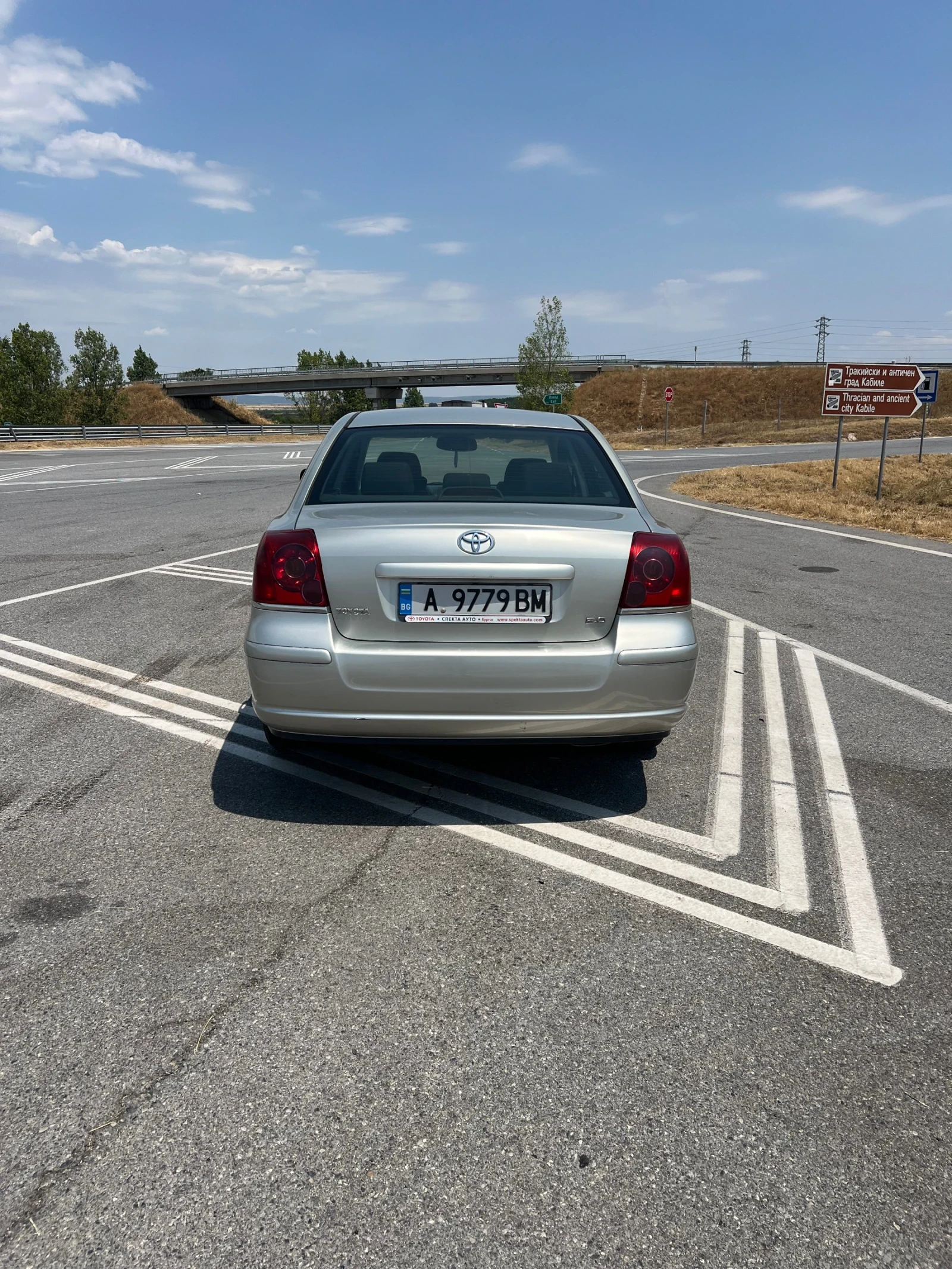 Toyota Avensis 2.0 d4d 116к.с. - изображение 5