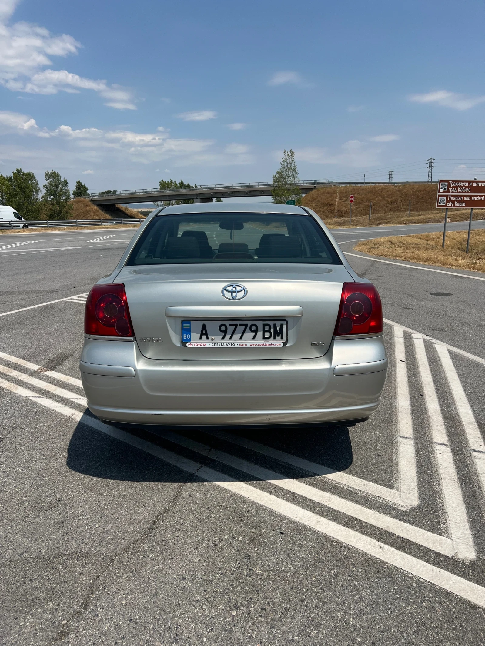 Toyota Avensis 2.0 d4d 116к.с. - изображение 6