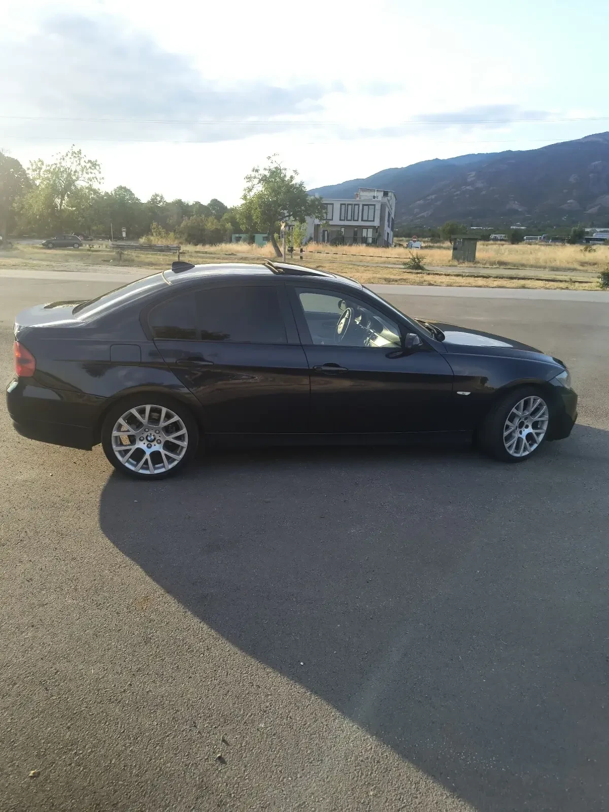 BMW 320  - изображение 6