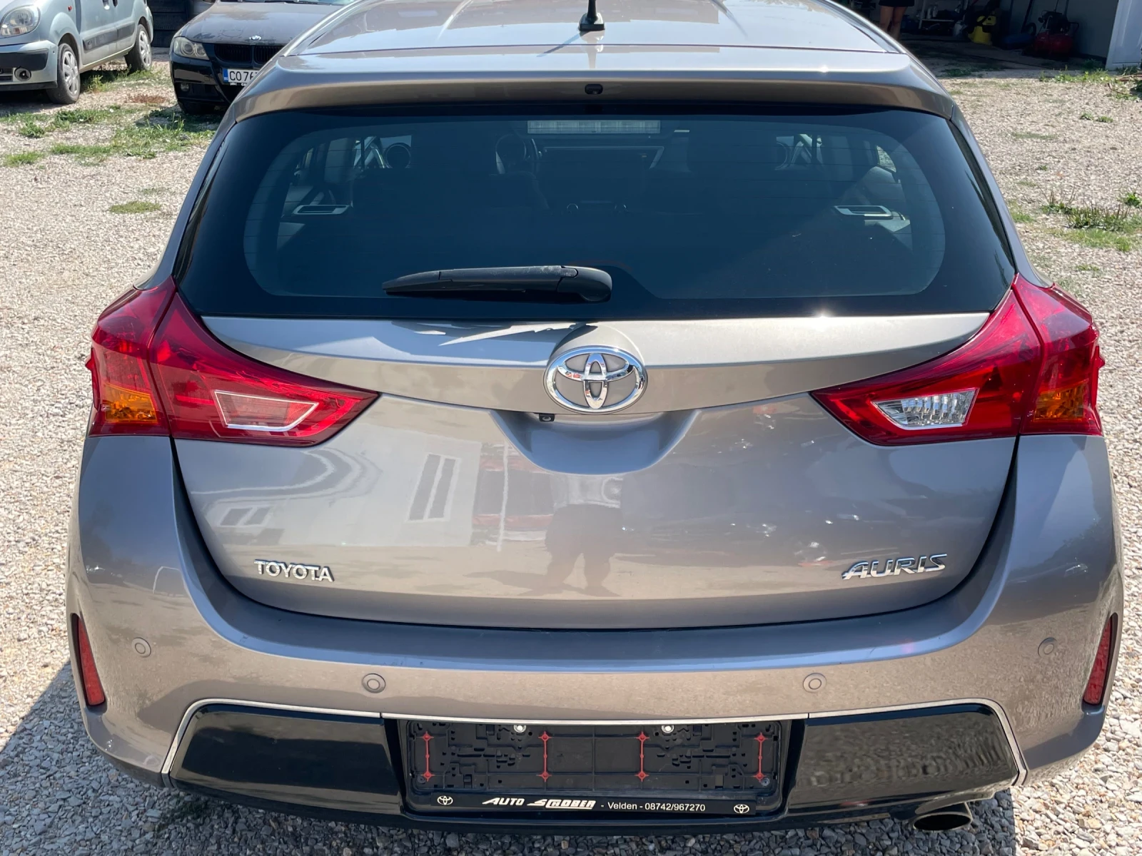 Toyota Auris 1.6i Edition 157.000km Сервизна история - изображение 5