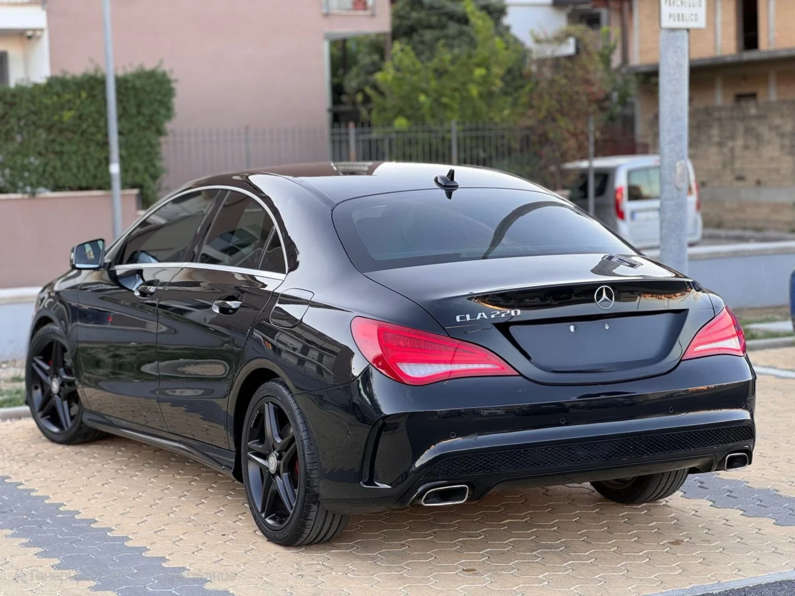 Mercedes-Benz CLA 220 220CDI AMG Black edition  - изображение 4