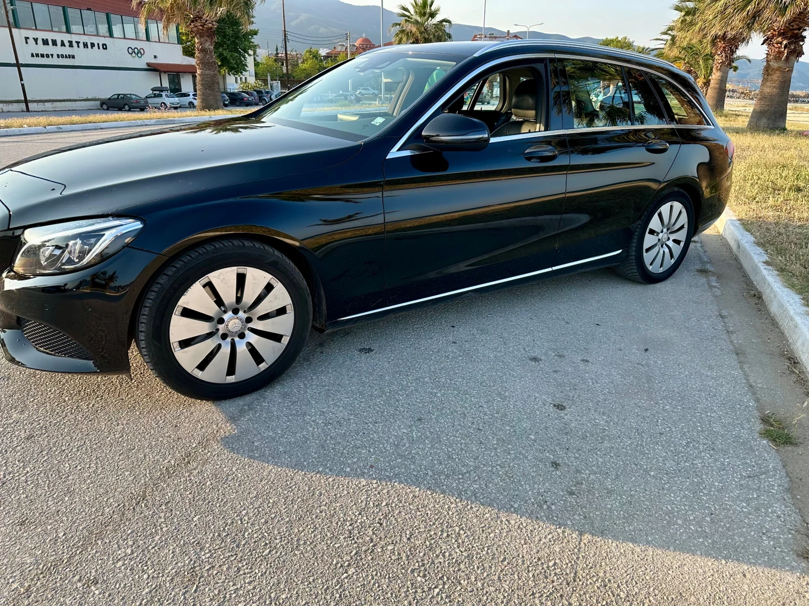 Mercedes-Benz C 300  - изображение 3