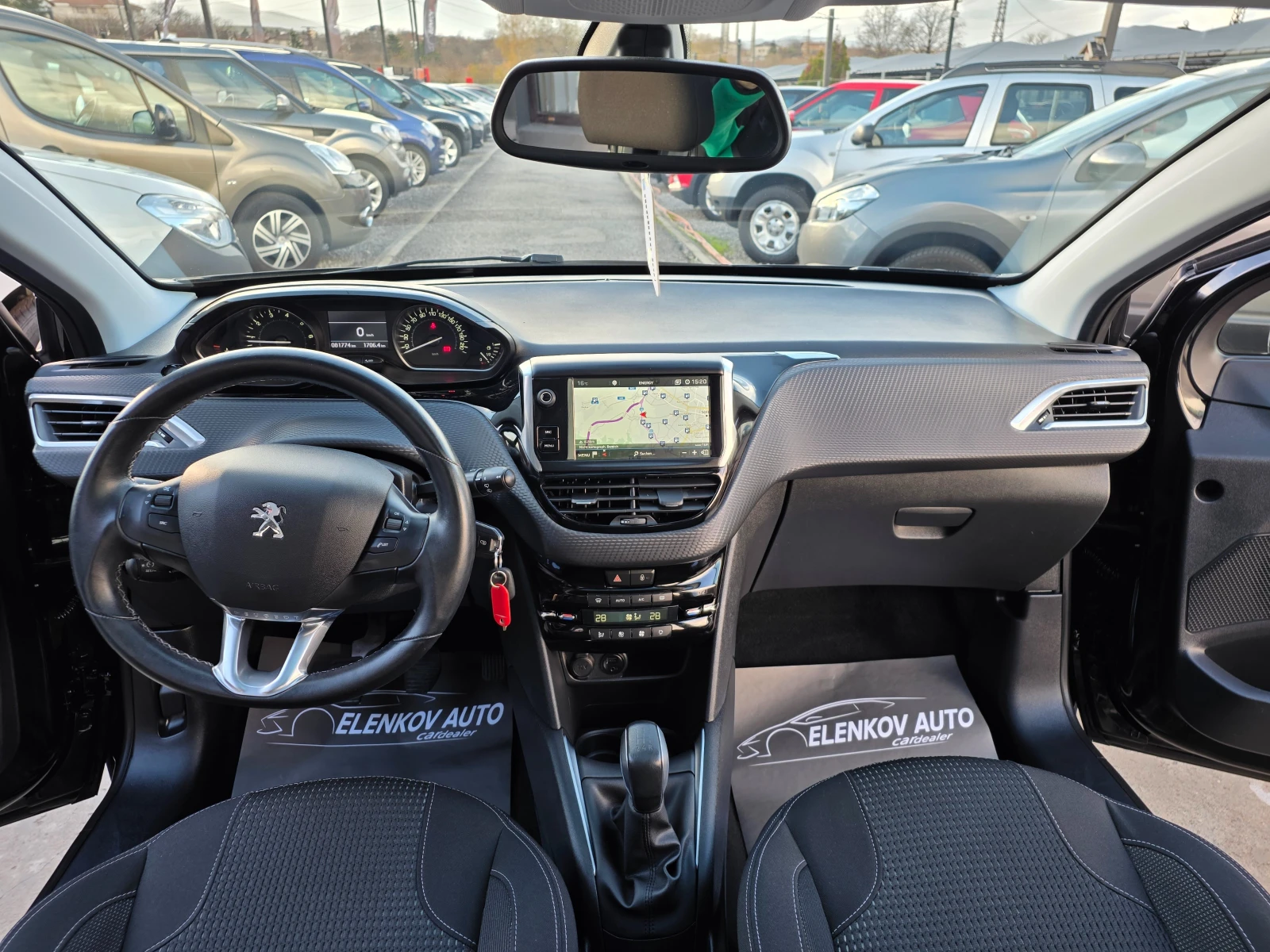 Peugeot 208 81774км 1.2I-110к.с EURO 6B-НАВИГАЦИЯ-ШВЕЙЦАРИЯ - изображение 10