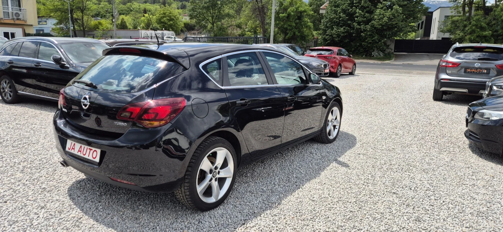 Opel Astra 1.6Т-180кс.АВТОМА, снимка 5 - Автомобили и джипове - 52849283