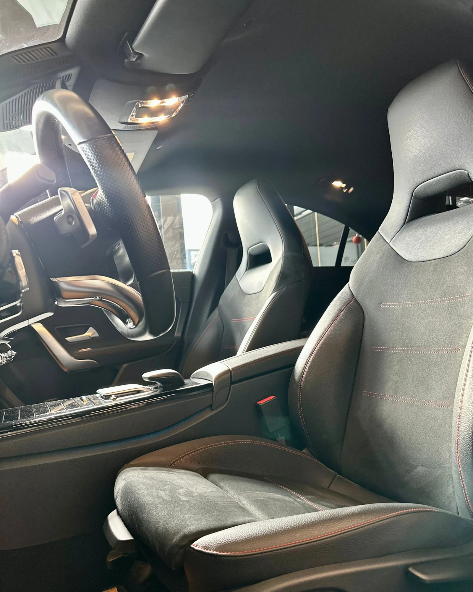 Mercedes-Benz CLA 250 е Coupe * AMG* Camera * Лизинг - изображение 9