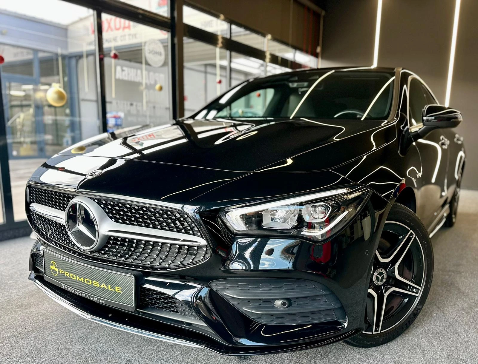 Mercedes-Benz CLA 250 е Coupe * AMG* Camera * Лизинг - изображение 3
