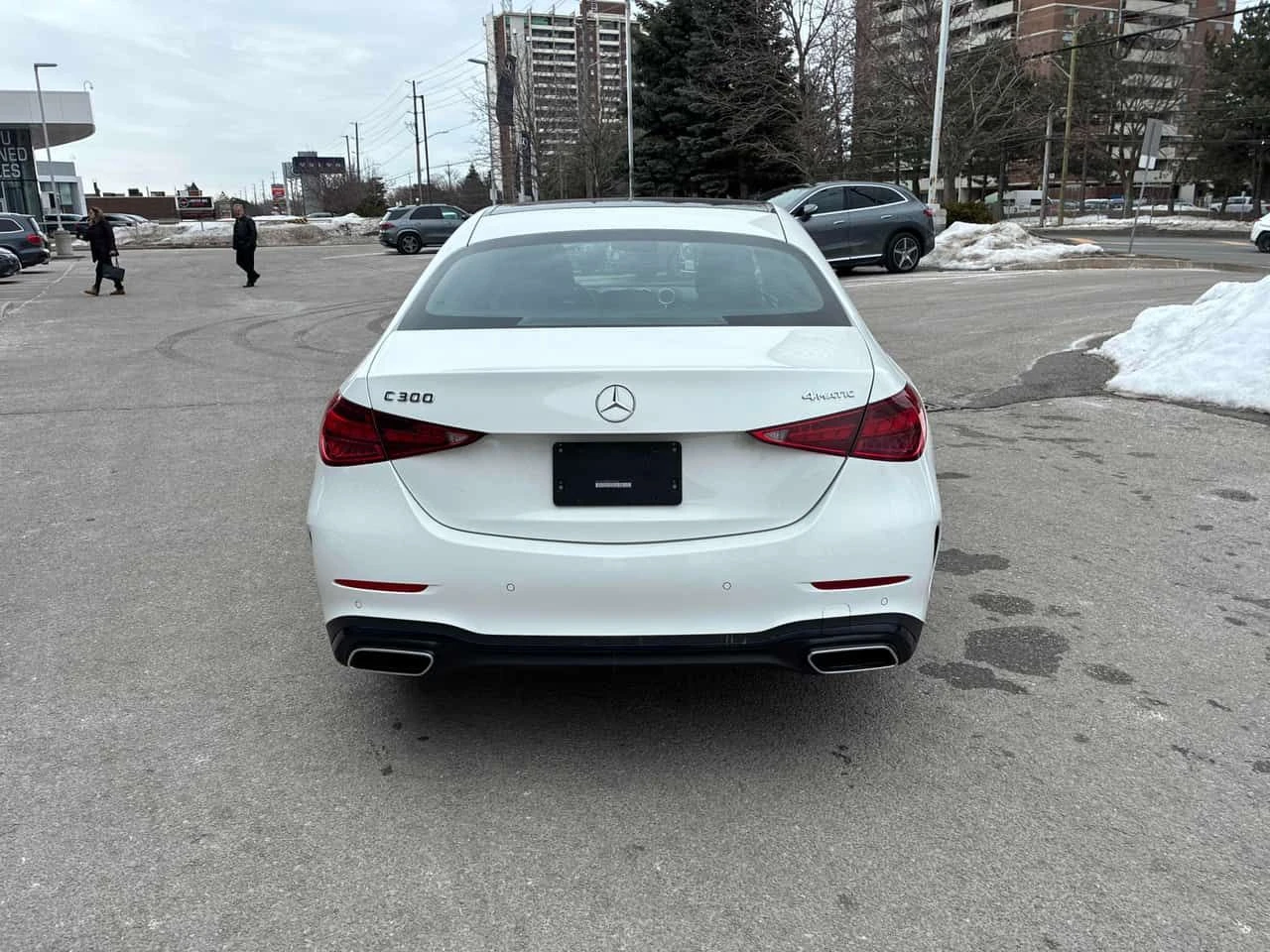 Mercedes-Benz C 300 * CARFAX * ДИСТРОНИК* 360 КАМЕРИ*  - изображение 4