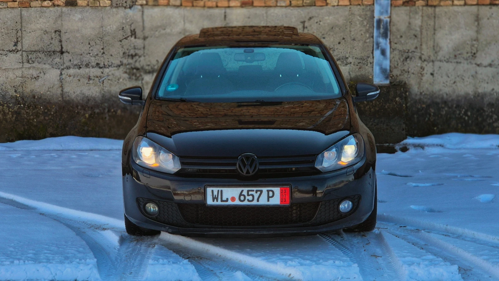 VW Golf 1.6 DSG6 Bi-xenon, снимка 6 - Автомобили и джипове - 53745522
