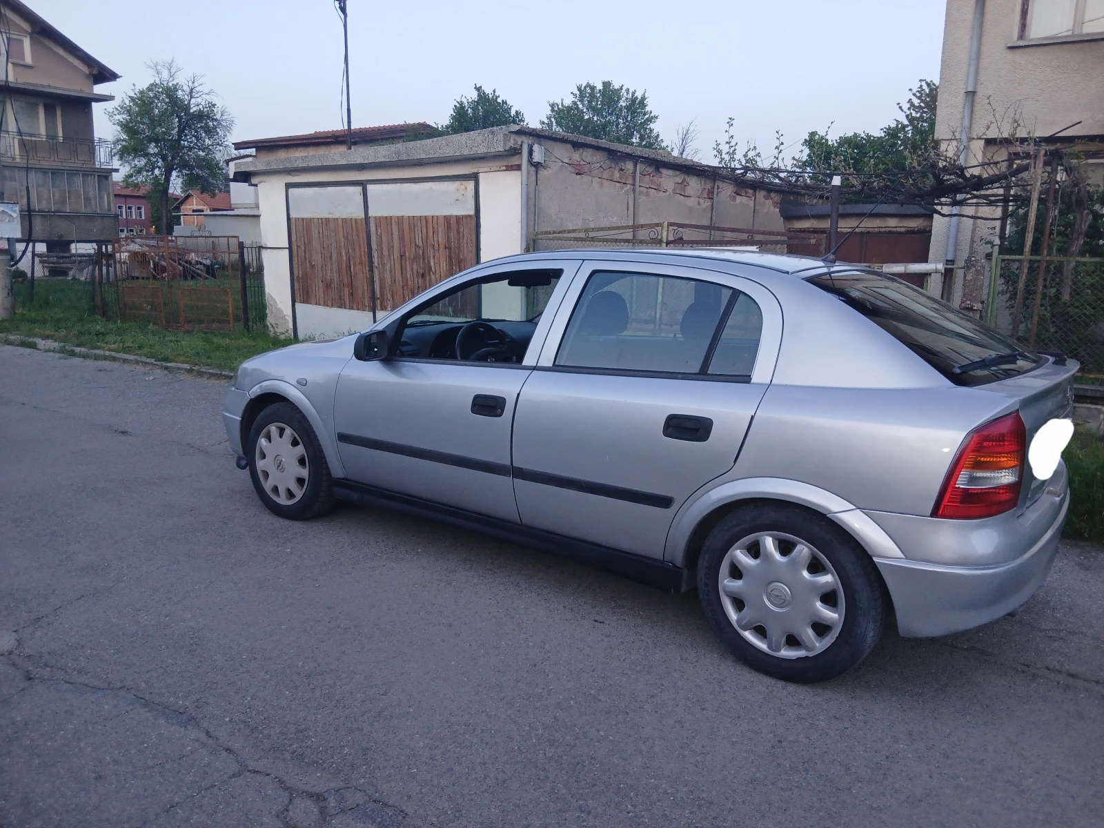 Opel Astra 1.6газ  гаражен клима , снимка 3 - Автомобили и джипове - 54431015