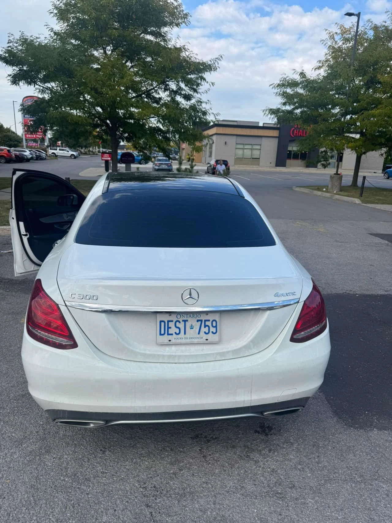 Mercedes-Benz C 300 * ПАНОРАМА * КАМЕРА * ПОДГРЕВИ, снимка 3 - Автомобили и джипове - 54562220