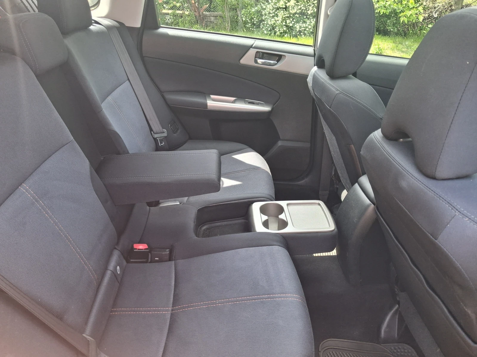 Subaru Forester, снимка 11 - Автомобили и джипове - 54630465