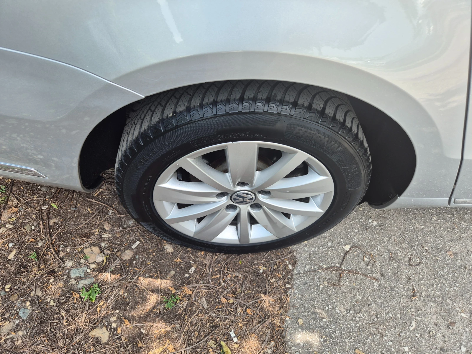 VW Passat 2.0TDI БЕЗ РЪЖДИ И ЗАБЕЛЕЖКИ , снимка 15 - Автомобили и джипове - 55034735