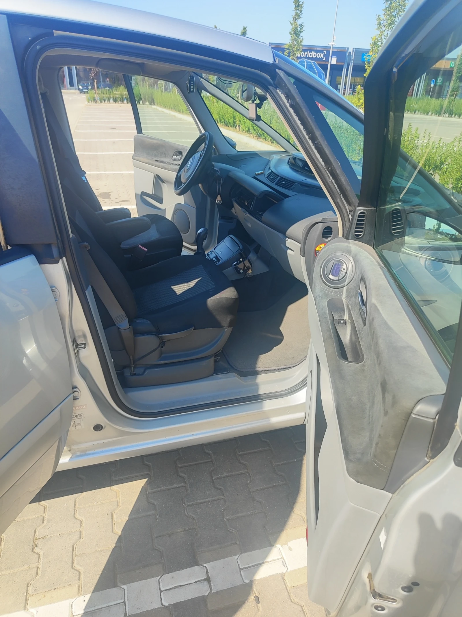 Renault Espace 2.0T, снимка 6 - Автомобили и джипове - 55588603