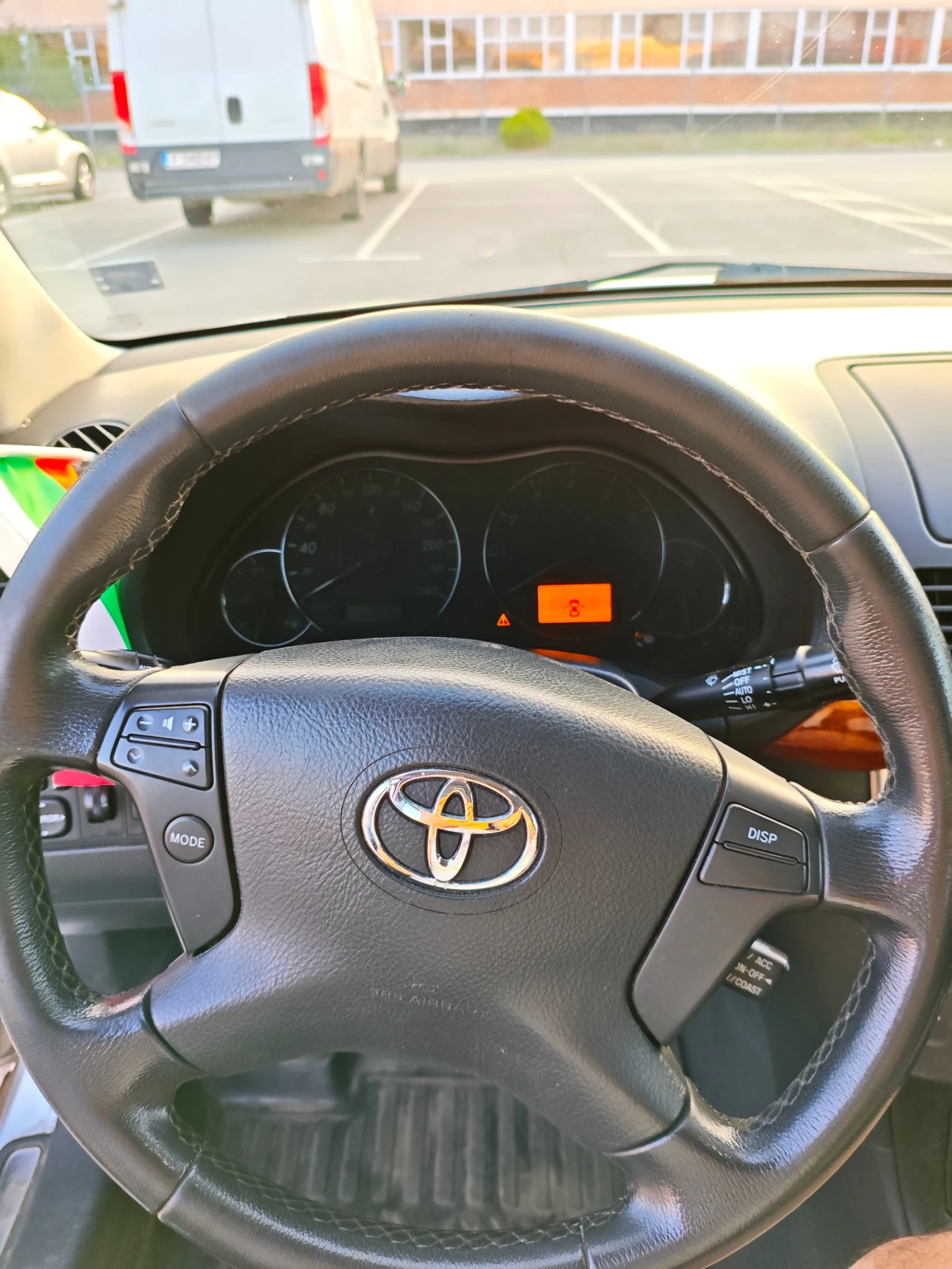 Toyota Avensis T25, снимка 11 - Автомобили и джипове - 55781207