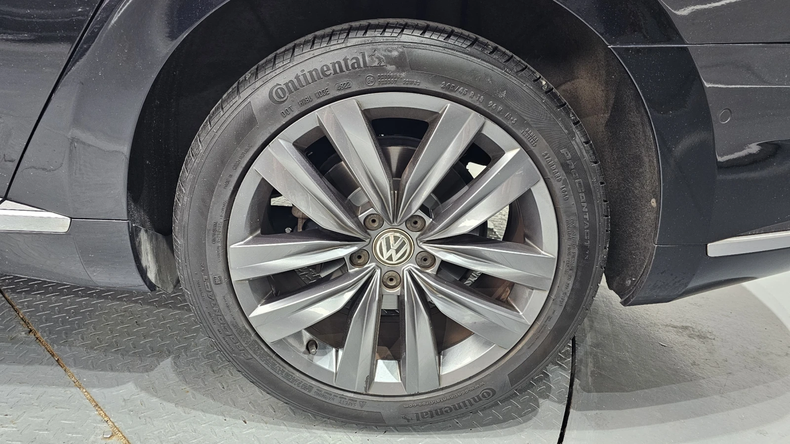 VW Arteon 2.0 TDI* BLIND SPOT* МАСАЖ* ЛЮК* КРАЙНА ЦЕНА, снимка 5 - Автомобили и джипове - 55983910