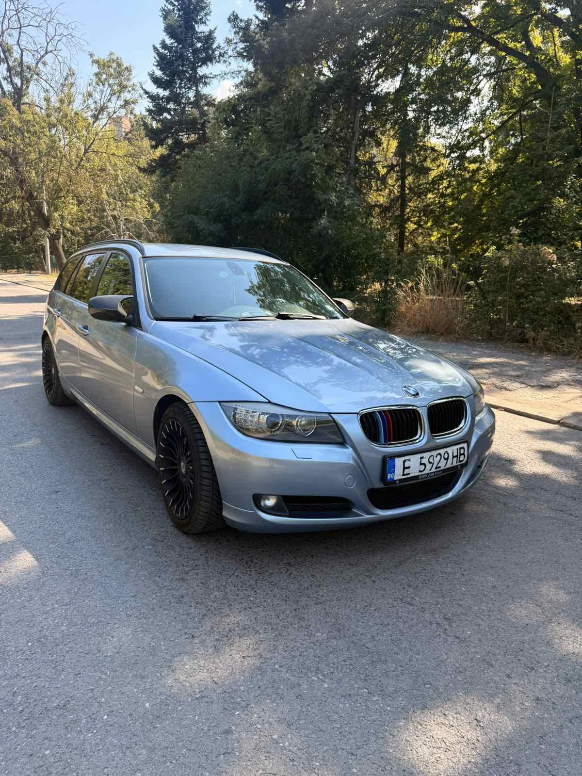 BMW 320, снимка 3 - Автомобили и джипове - 56032533