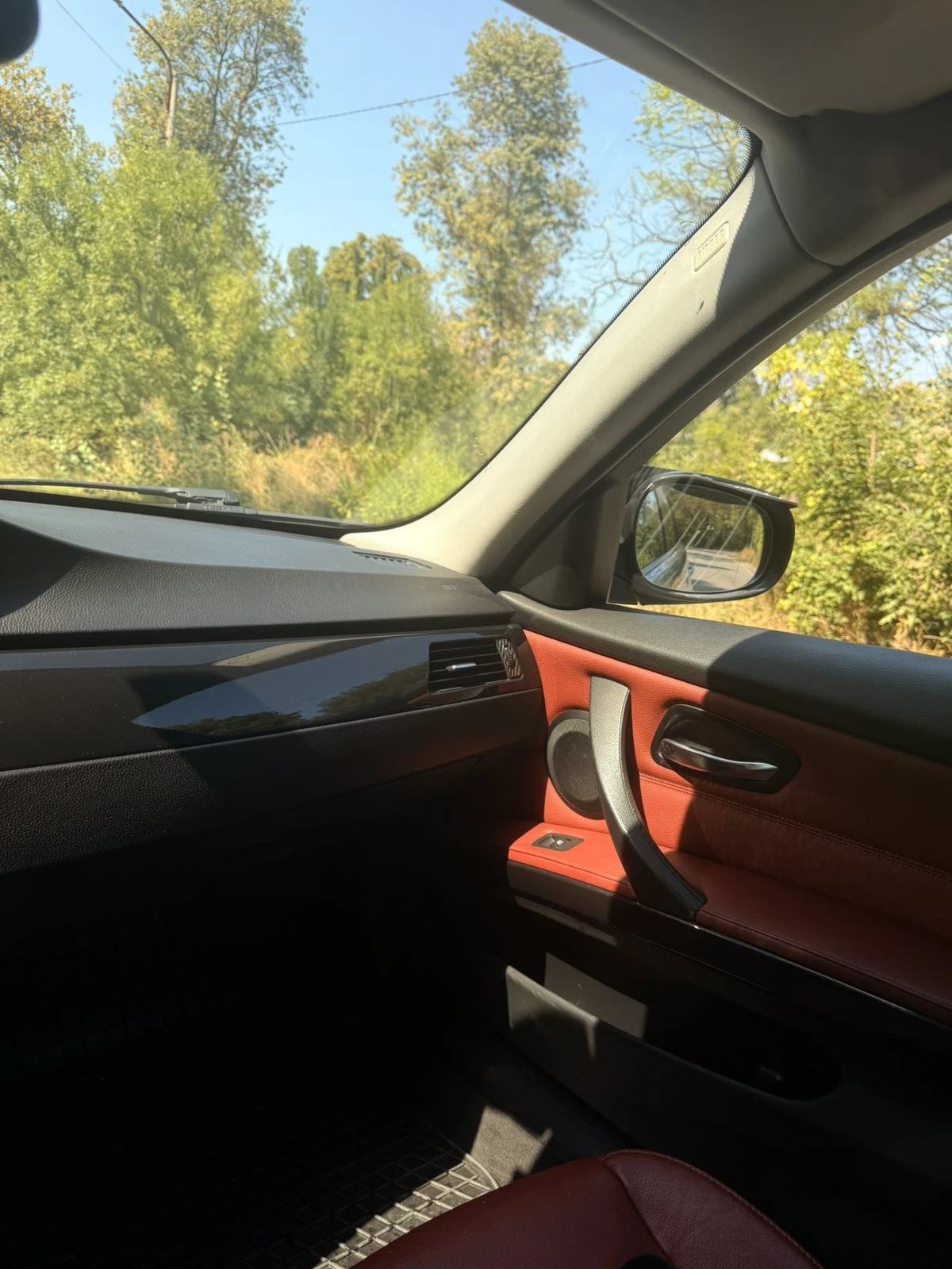 BMW 320, снимка 12 - Автомобили и джипове - 56032533
