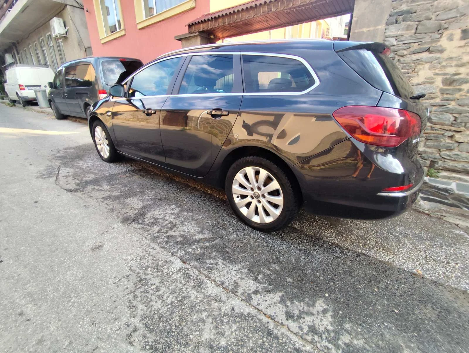 Opel Astra J 1.6 CTdi Sport tourer, снимка 5 - Автомобили и джипове - 56034631