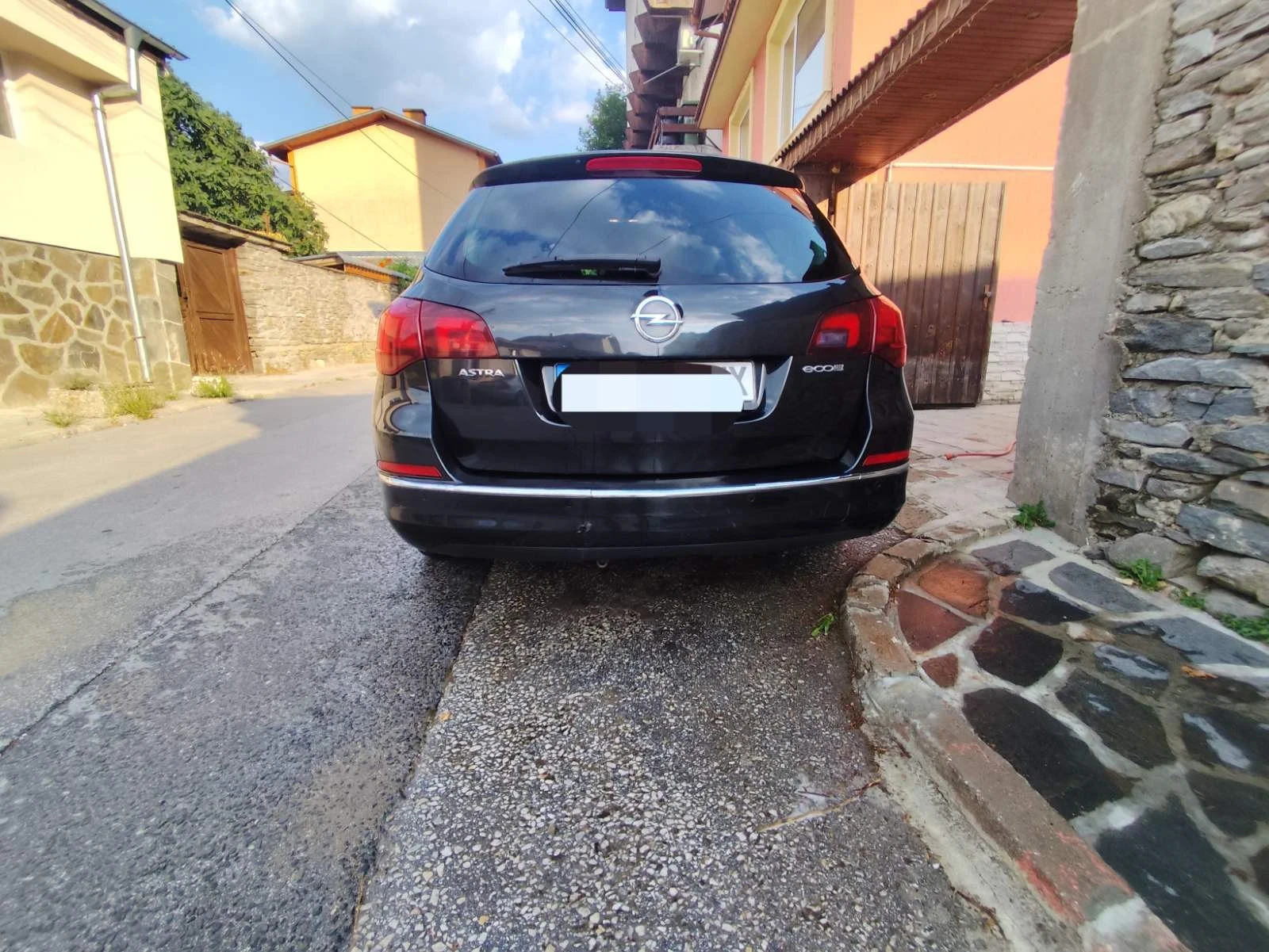 Opel Astra J 1.6 CTdi Sport tourer, снимка 4 - Автомобили и джипове - 56034631