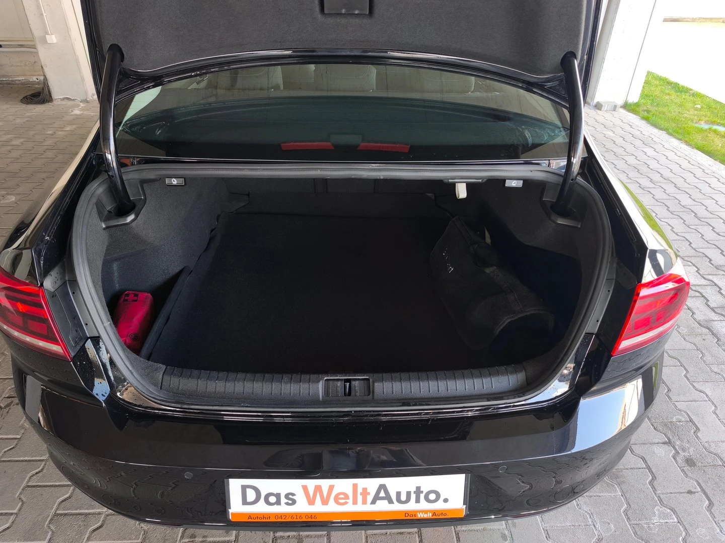 VW Passat, снимка 10 - Автомобили и джипове - 56420391