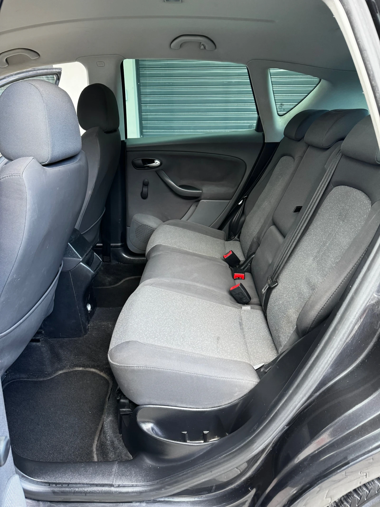 Seat Altea 1.9 TDI 105к BKC, снимка 11 - Автомобили и джипове - 56248631