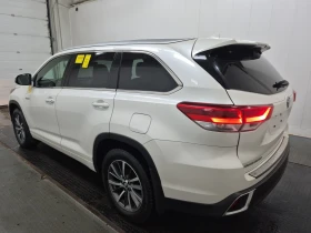 Toyota Highlander Hybrid XLE * * Черен Салон * * Carfax * * Carfax *, снимка 6