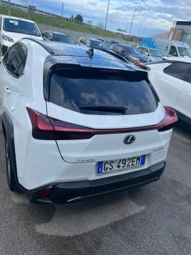 Lexus UX 250h 2.0h F-Sport FACE 19000км 184к.с Гаранция , снимка 4